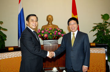 Phó Thủ tướng, Bộ trưởng Phạm Bình Minh tiếp Quyền Bộ trưởng Ngoại giao Thái Lan